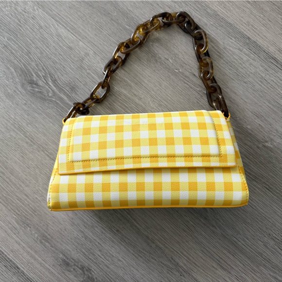 HOUSE OF WANT
We Fashion Vegan Leather Shoulder Bag NEW - Picture 2 of 4